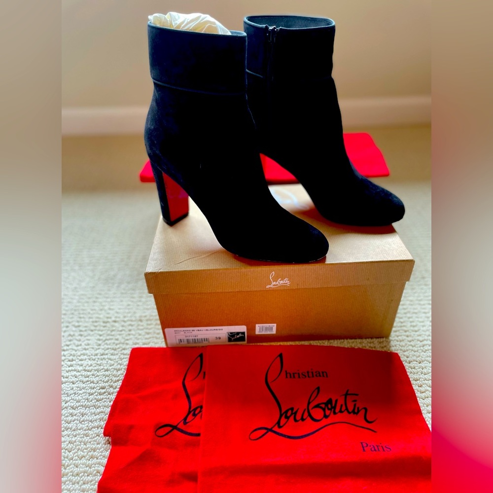 COPY - Christian Louboutin Moulamax Size 39 Women’s Black Suede Bootie